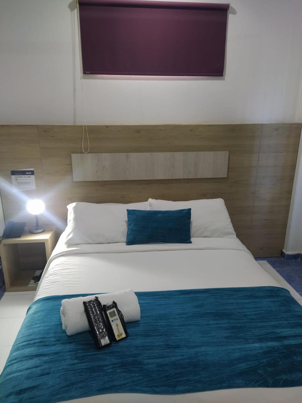 מונטריה Hotel La Casa 1 מראה חיצוני תמונה