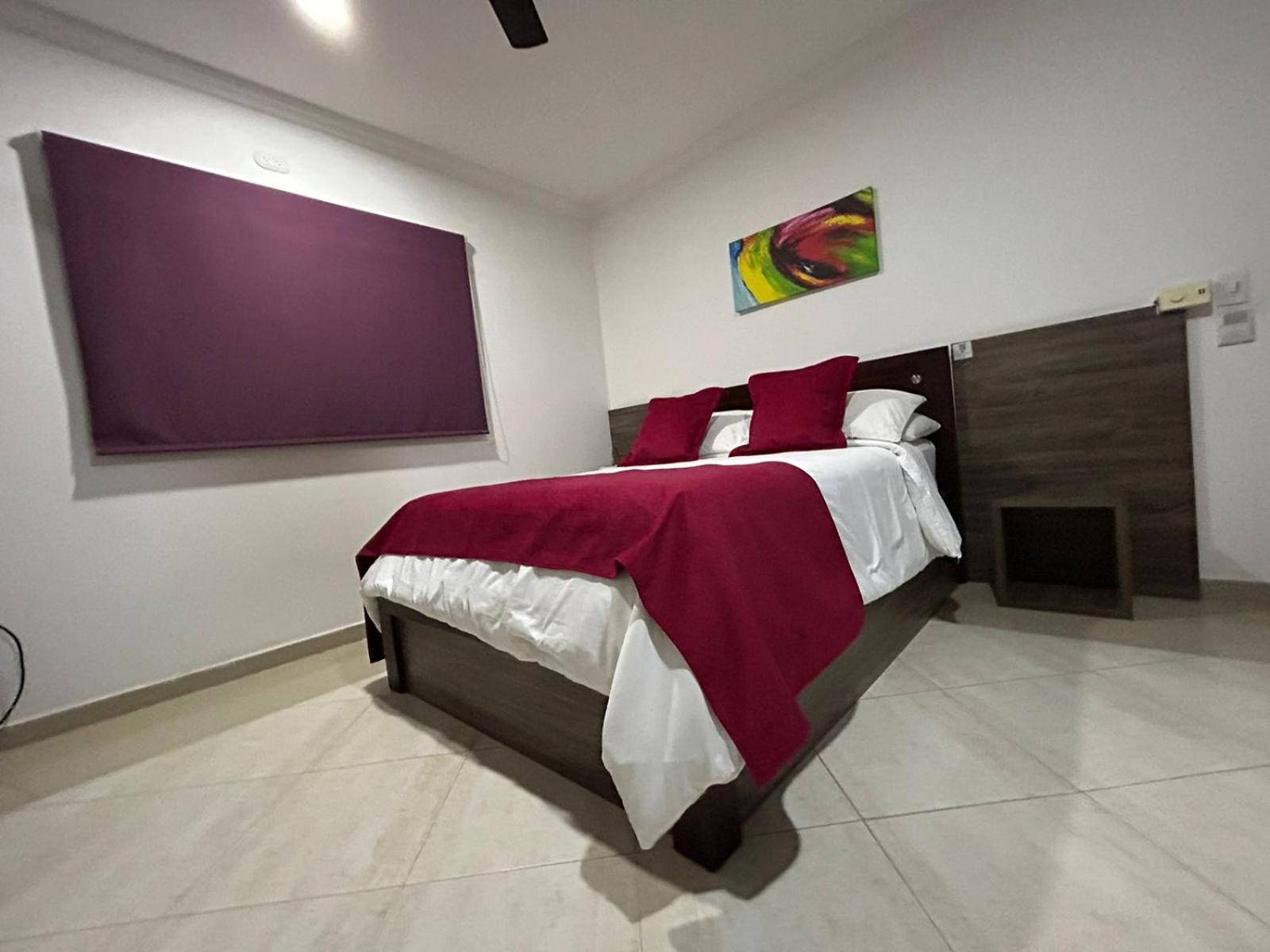 מונטריה Hotel La Casa 1 מראה חיצוני תמונה