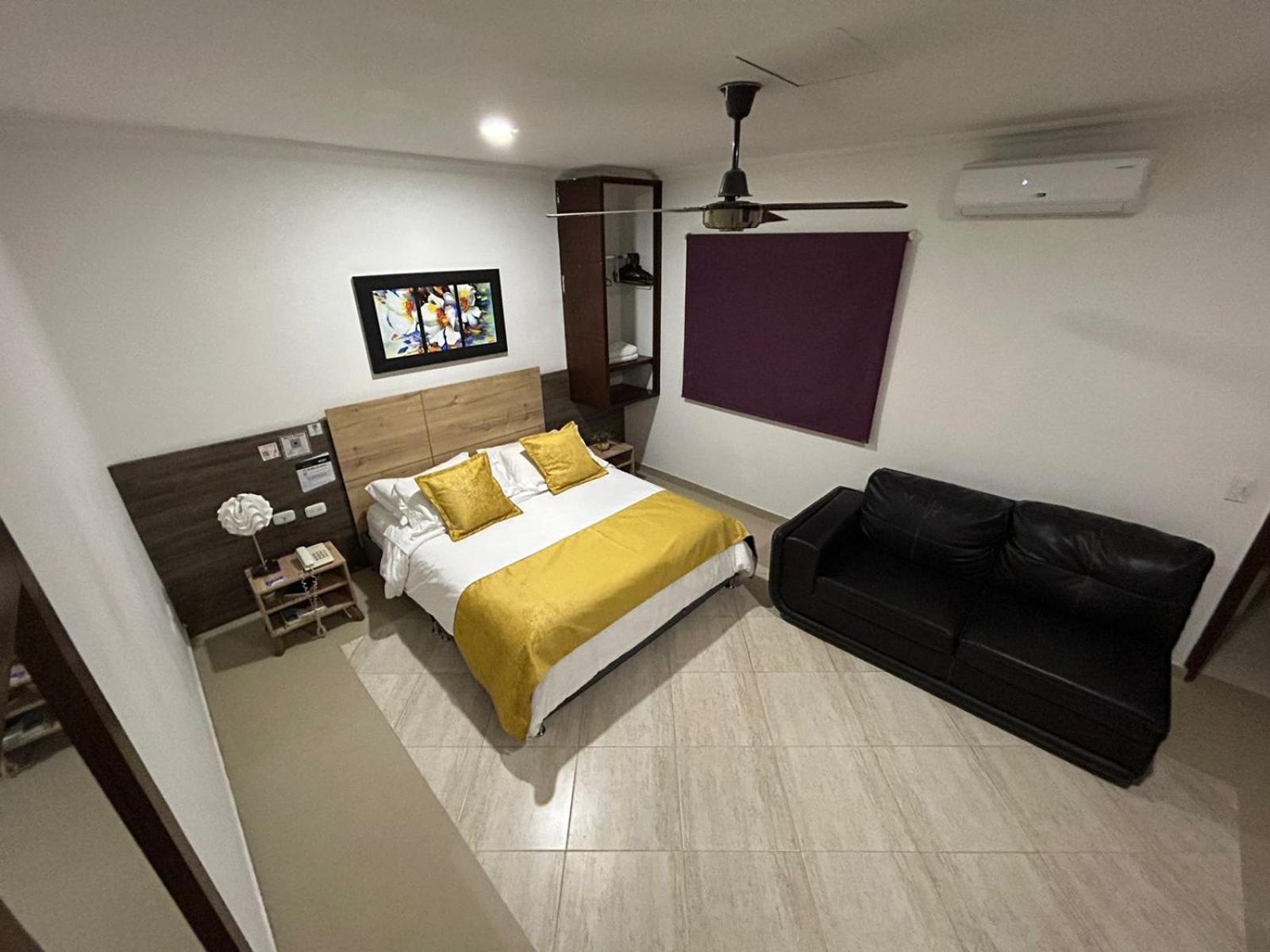 מונטריה Hotel La Casa 1 מראה חיצוני תמונה