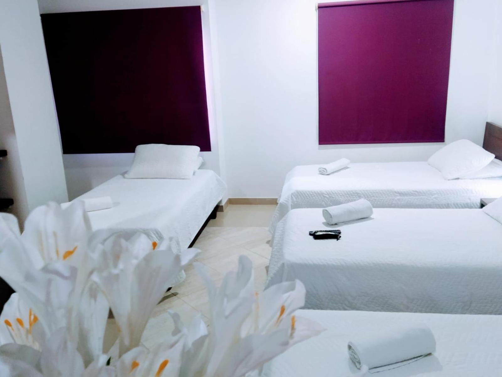 מונטריה Hotel La Casa 1 מראה חיצוני תמונה