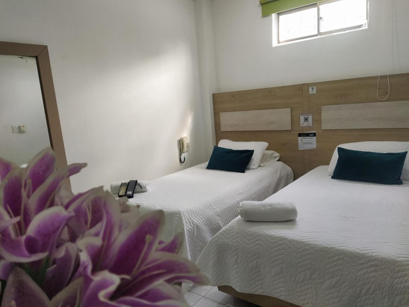 מונטריה Hotel La Casa 1 מראה חיצוני תמונה